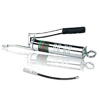 Pneumatic grease pump