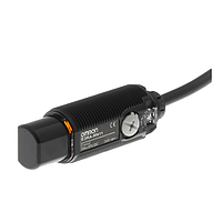 OMRON E3RA-RN11 2M Photoelectric Sensor with built-in amplifier (100-3000 mm, retro-reflective, nhựa, NPN)