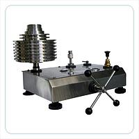 Nagman P8000 Pneumatic Dead Weight Tester (35 Bar, ±0.05%)