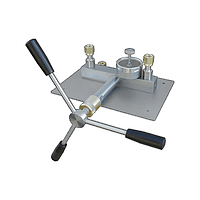 Sika P700.G2 Hydraulic table-top test pump (0~700 bar; Spindle pump; Basic)