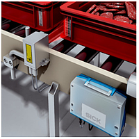 Read the barcodes on the shipping container case on the conveyor