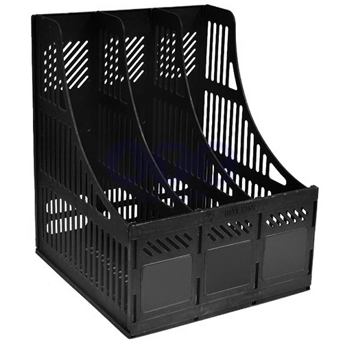 Clean room stationery and swabs for controlled environments